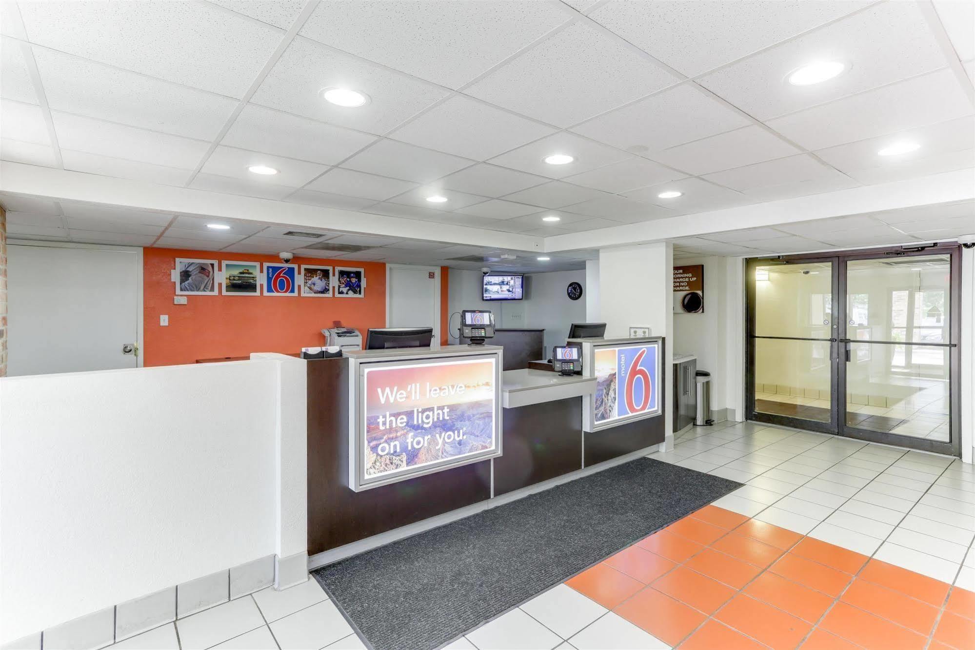 Motel 6 Houston, Tx - West Екстериор снимка