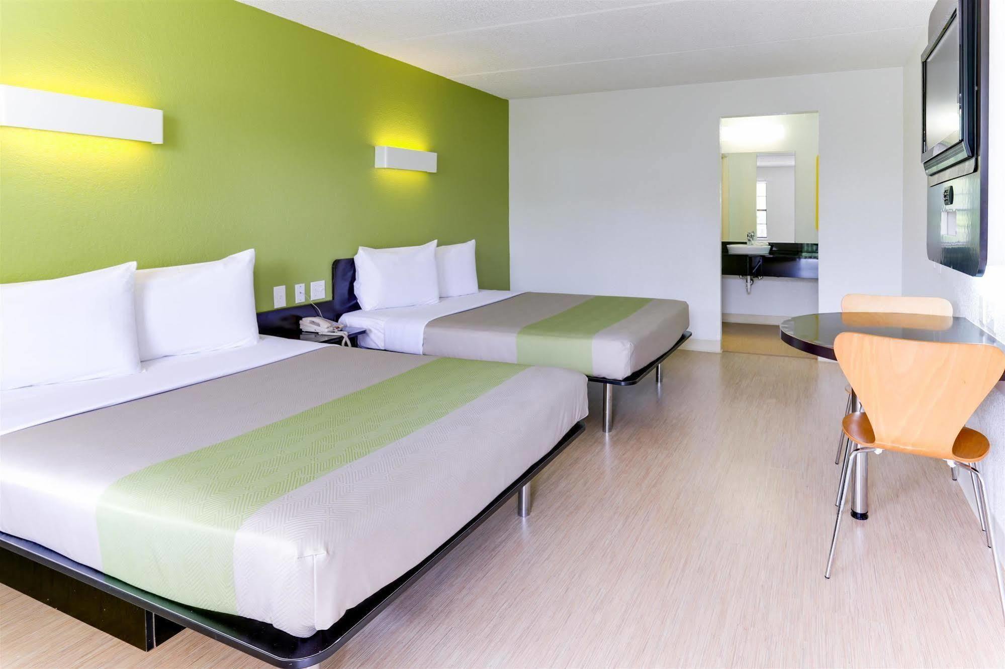 Motel 6 Houston, Tx - West Екстериор снимка